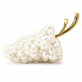 Pochette en forme de grappe de raisins en perles avec poignées dorées sur fond blanc - Blanc laiteux