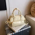 Mochila Boston de cuero crema con asas dobles y acabado liso de alta calidad - Amarillo Sin Pañuelo
