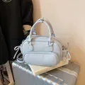 Mochila y bolso bandolera minimalista azul claro de cuero sintético con lazo lateral - Azul sin pañuelo de seda