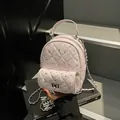 Mini zaino rosa trapuntato con strass scintillanti e tracolla in catena - 15*10*21 / Rosa
