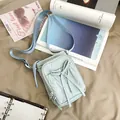 Sac bandoulière en nylon bleu clair avec nœud à cordon et bandoulière réglable - Bleu