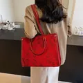 Grande borsa tote rossa con trama jacquard floreale e tracolla rimovibile - 36*17*29 / Fiore