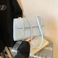 Bolso de hombro minimalista en cuero PU azul claro con diseño de solapa recta - Sin colgante / Azul