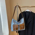 Bolso tote retro de lona azul claro con bolsillos de cuero marrón para el día - Sin colgante / Azul Denim