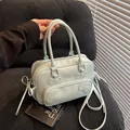Borsa a cuscino verde menta chic da donna con fiocchi 3D e tracolla versatile - Blu