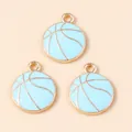 Détails de trois breloques de basket bleu clair avec finition dorée pour bijoux DIY - Bleu