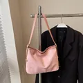 Borsa tote rosa trapuntata con cuciture a rombi e tracolla regolabile per donna - Standard / Rosa