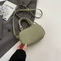 Borsa bowling verde avocado con lettere MAUDAY BEAR in rilievo e hardware dorato - Senza Ciondolo / Verde