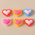 Bovenaanzicht van kleurrijke 3D-hars hartjes met kantranden voor DIY en telefoonhoesjes - Meerkleurig