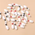 Lot de breloques mini quilles de bowling blanches pour bijoux DIY et accessoires de sport - Multicolore