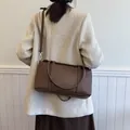 Borsa tote in pelle martellata marrone con finiture argentate per donna - 33*11*19 / caffè