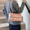 Bolso de ante rosa con ribete de forro polar blanco y mini estuche a juego - Rosa / 29*5*18