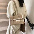 Sac sous le bras kaki rétro en daim avec bordure en fausse fourrure et petit porte-monnaie - Kaki / 29*5*18