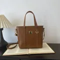 Mini borsa tote in pelle PU marrone retrò con tracolla regolabile e fibbia dorata - Solo Borsa / Marrone Giallastro