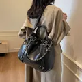 Sac à main vintage en similicuir noir plissé avec cordon et chaîne dorée élégante - 37*11*29 / Noir