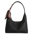 Schwarze Hobo-Schultertasche aus genarbtem Leder mit stilvollem gemustertem Seidenschal - Schwarz