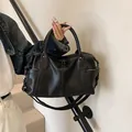 Borsa tote classica in pelle nera con doppi manici e tracolla regolabile versatile - Nero