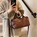Borsa tote vintage in pelle marrone scuro con manico e tracolla regolabile rimovibile - Marrone