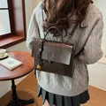 Borsa a mano vintage marrone scuro in pelle lucida con nappa e ciondolo a campanello - 25*10*19 / Caffè Cioccolato Con Pendaglio
