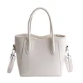 Borsa a secchiello minimalista bianco crema con bordo ondulato e tracolla - Senza Ciondolo / Bianco