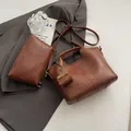 Retro brown bucket bag set with textured faux leather and adjustable shoulder strap - Brown (With Pouch)