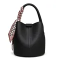 Sac seau minimaliste en cuir noir avec un élégant foulard à carreaux marron sur l'anse - Noir