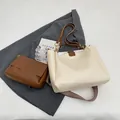 Ensemble minimaliste de sacs à main beige et marron avec une petite pochette enveloppe - Blanc