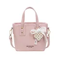 Borsa a secchiello rosa con ciondolo a cuore di perle e fiocco in pizzo - Con Ciondolo / Rosa