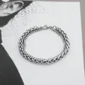 Detail eines silbernen doppellagigen Weizen- und Boxkettenarmbands mit Karabinerverschluss - 16 Keine Verlängerung / Silber
