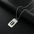 Rechteckiger Edelstahl-Anhänger mit ausgestanztem B-Buchstaben an silberner Kette - Buchstabe B Anhänger Mit Kette