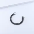 Nahaufnahme der zweilagigen schwarzen Kordel und Edelstahlkette mit OT-Knebelverschluss - 17cm / Schwarz