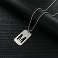Silberne rechteckige Halskette aus Edelstahl mit ausgehöhltem Buchstaben-M-Anhänger - Letter M Pendant With Chain