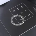 Herren Armband aus silbernem Edelstahl mit flachen Gliedern und rechteckigem Verschluss - 17cm / Mattierte Panzerkette / Silber