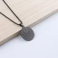 Collier pour homme en acier inoxydable noir mat avec pendentif rond basket et croix - Ballon de basket / Chaîne à Billes 60cm / Noir