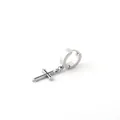 Silberner Edelstahl-Creole-Ohrring mit einem schwarzen Emaille-Kreuz-Anhänger - Durchstochenes Emaille Kreuz / Ohrring (Piercing)