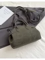 Bolso baguette verde oscuro en cuero sintético texturizado con correa ajustable y herrajes plata - Bolso Individual / Verde
