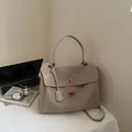Bolso tote retro grande gris mate efecto ante con hebillas metálicas doradas - Grande / Gris