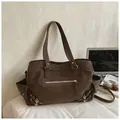 Grande borsa tote in pelle opaca marrone scuro con tasche multiple e stile vintage - Taglia unica / Marrone