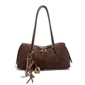 Détail du sac cabas en daim avec anses en cuir marron et breloque beignet au chocolat - Avec Pendentif / Marron