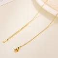 Macro detail of gold-plated stainless steel lip chain with lobster clasp and S.Steel tag - O Chain / 40+5cm / Gold