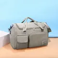Borsa da viaggio grigia in velluto a coste con tasche multiple e tracolla per lo sport - Grigio