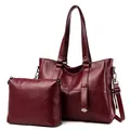 Grande borsa tote in ecopelle rosso vino con tracolla coordinata in un set da due - Borgogna