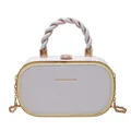 Witte doosvormige crossbodytas met gouden hardware en gedraaid handvat voor zomerse mode - Wit