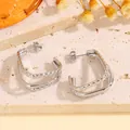 Orecchini a cerchio a C a doppio strato argentati con design minimalista e corda intrecciata - Tondo Triplo Strato Argento