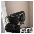 Borsa a tracolla trapuntata nera con logo cervo e tracolla a zigzag con mini borsellino - Nero