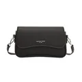 Schicke schwarze Baguette-Tasche aus Leder mit Litschimuster und Logo-Aufdruck - Schwarz