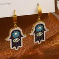 Goldene Hamsa-Hand-Ohrringe mit blauem Emaille-Auge und funkelnden Strasssteinen - Emaille-Strass-Stil (Nr. 5 Böser Blick Hamsa-Ohrringe)