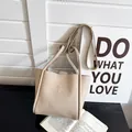 Beige Eimer-Handtasche mit Litschi-Muster, Tragegriff und Schultergurt für Damen - Khaki