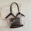 Bolso tote transparente de PVC con estampado de cerezas y neceser con cremallera - Negro