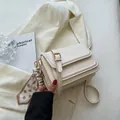 Bolso bandolera pequeño color crema con logotipo de moda y detalle de pañuelo - Sin colgante / Blanco Roto